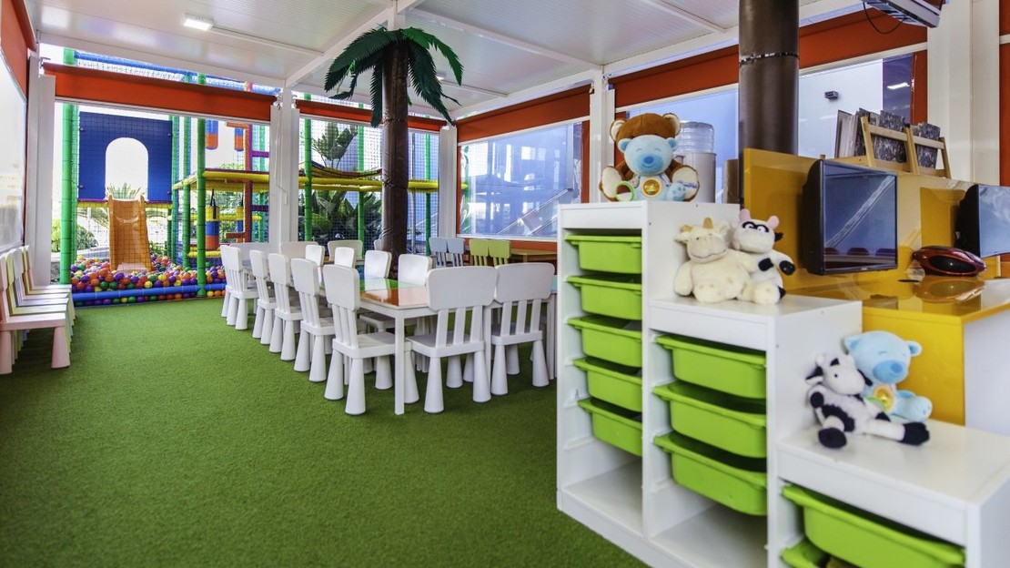 Paradise Park Fun Lifestyle Hotel